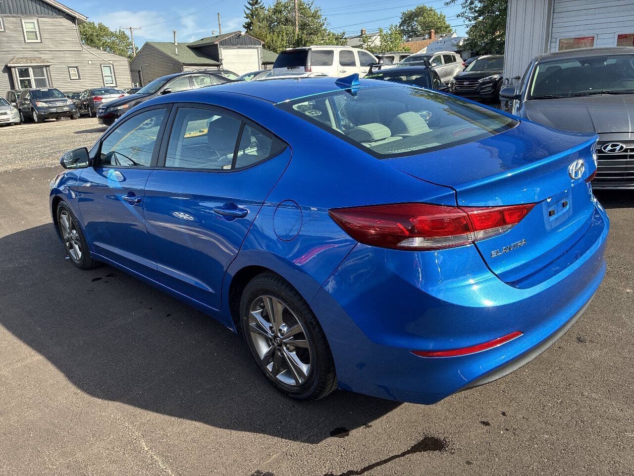 Used 2017 Hyundai Elantra SE FWD image 8
