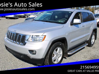 Used 2013 Jeep Grand Cherokee Laredo w/ Laredo E Group