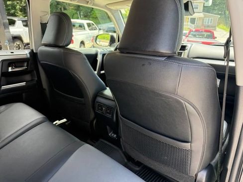 Used 2020 Toyota 4Runner SR5 Premium w/ Moonroof Package AWD/4WD image 77