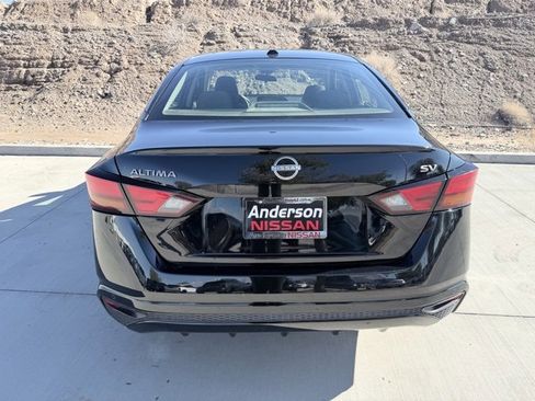 Certified 2024 Nissan Altima 2.5 SV image 7