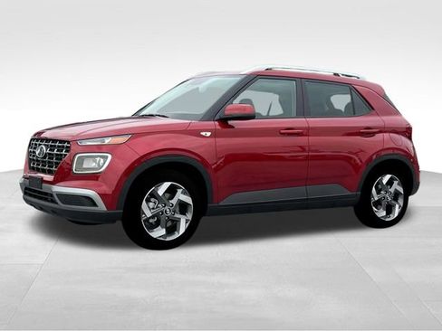 New 2025 Hyundai Venue SEL image 2