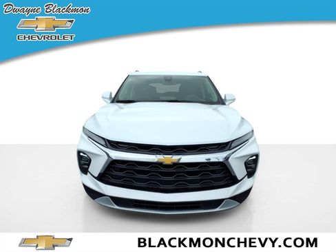 Used 2024 Chevrolet Blazer LT w/ Convenience Package FWD image 8