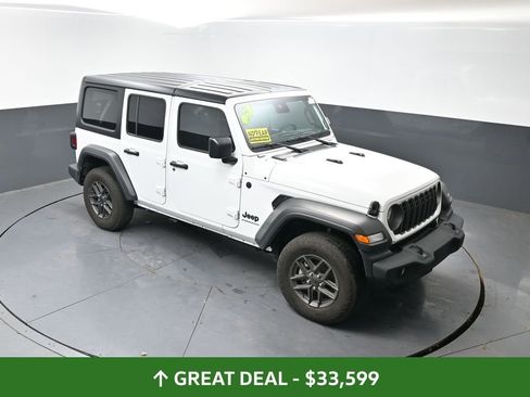 Used 2025 Jeep Wrangler Unlimited Sport AWD/4WD image 18