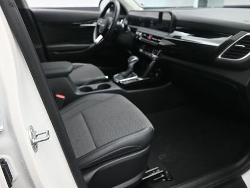 Used 2025 Kia Seltos S FWD image 26
