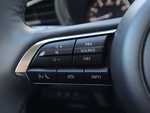 Certified 2025 MAZDA CX-30 AWD 2.5 S w/ Preferred Package image 16