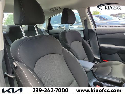Certified 2024 Kia Forte LXS FWD image 29
