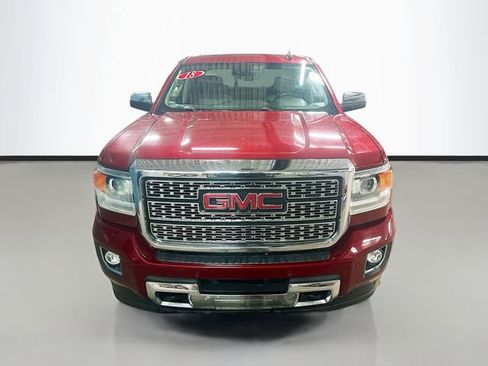 Used 2018 GMC Sierra 2500 Denali image 4