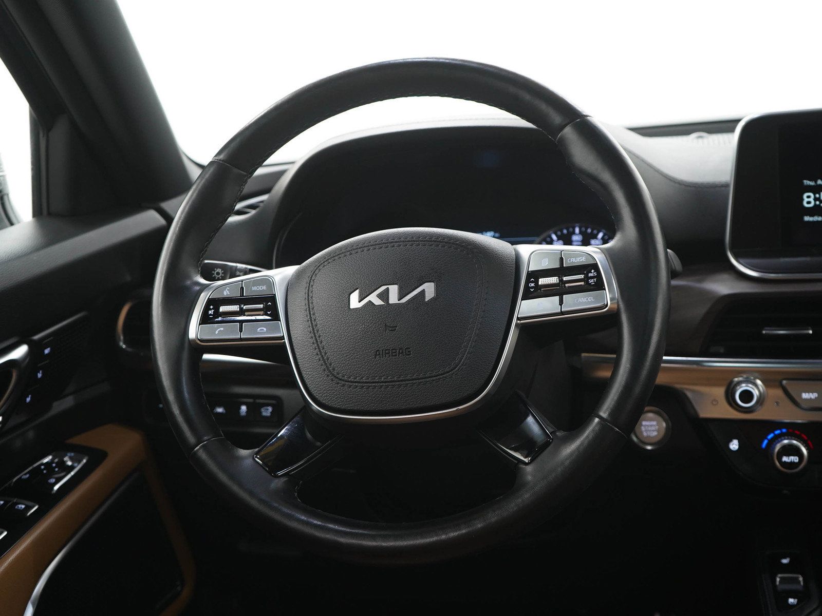 Used 2022 Kia Telluride SX AWD/4WD image 16