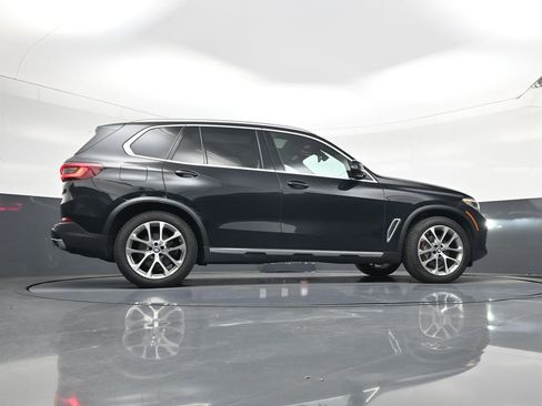 Used 2022 BMW X5 xDrive40i w/ Premium Package AWD/4WD image 24