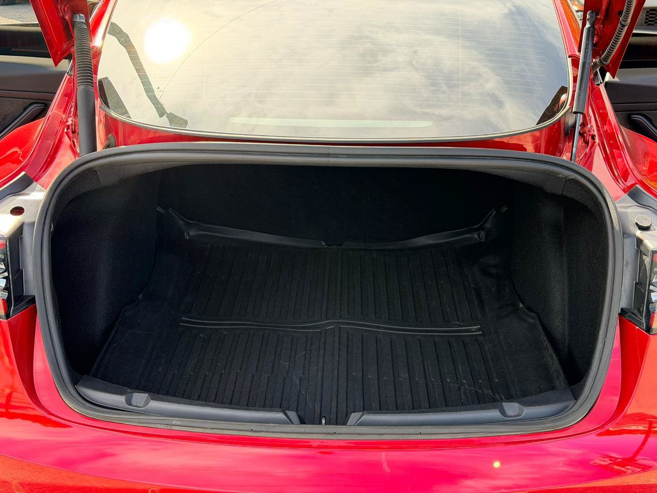 Used 2022 Tesla Model 3 Standard Range RWD image 17