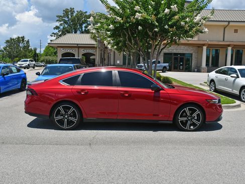 Used 2025 Honda Accord Sport image 5