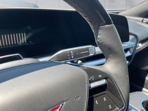 Certified 2026 Cadillac Lyriq V AWD/4WD image 12