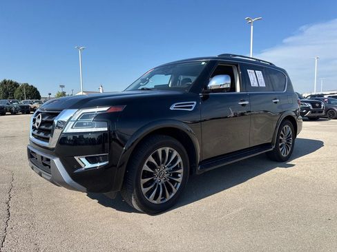 Used 2024 Nissan Armada Platinum w/ Captain's Chairs Package AWD/4WD image 2