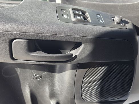 New 2026 RAM ProMaster 2500 w/ Premium Convenience Group image 18