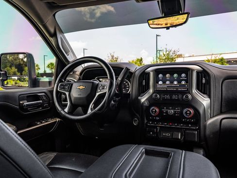 Used 2020 Chevrolet Silverado 2500 LTZ w/ LTZ Plus Package AWD/4WD image 29