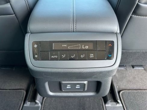 New 2026 Nissan Pathfinder SL AWD/4WD image 37