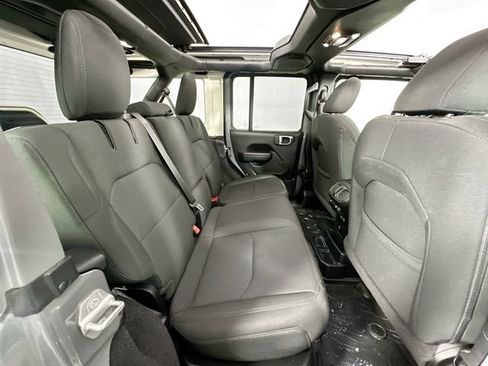 Used 2023 Jeep Wrangler Unlimited w/ Sun & Screen Package AWD/4WD image 28