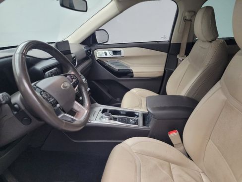 Used 2022 Ford Explorer Platinum w/ Equipment Group 601A AWD/4WD image 17