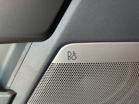 Used 2025 Ford F150 Lariat AWD/4WD image 16