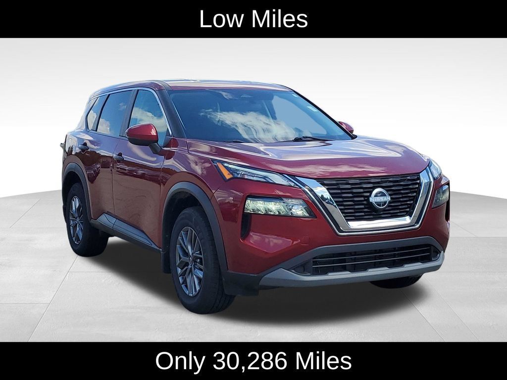 Used 2022 Nissan Rogue S AWD/4WD image 2