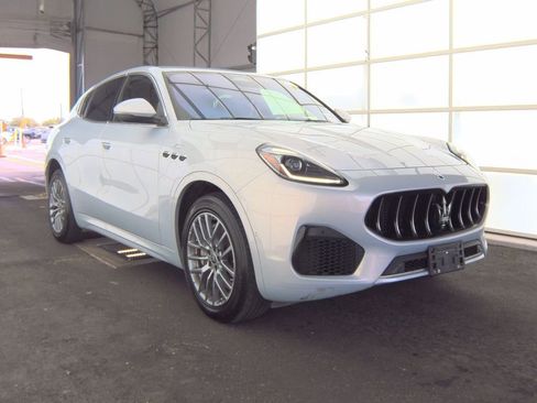 Used 2024 Maserati Grecale GT image 3