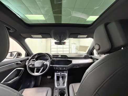 Used 2021 Audi Q3 2.0T Premium w/ Convenience Package AWD/4WD image 27