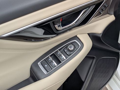 Certified 2025 Subaru Legacy Limited image 9