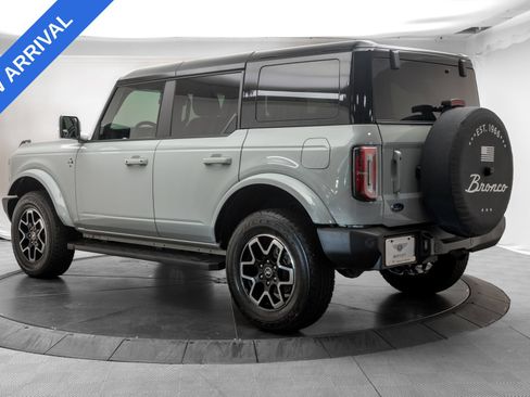 Used 2024 Ford Bronco Outer Banks AWD/4WD image 5