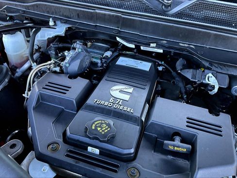 Used 2024 RAM 2500 Big Horn image 30