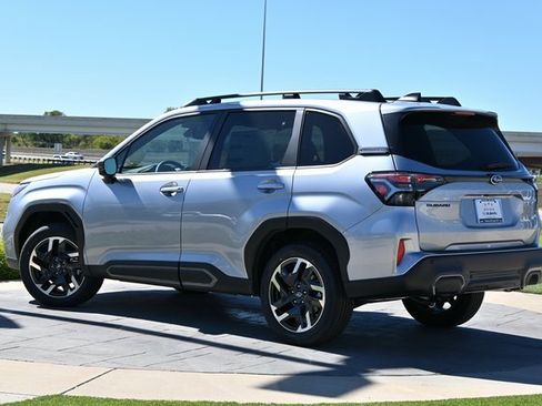 New 2025 Subaru Forester Limited image 5