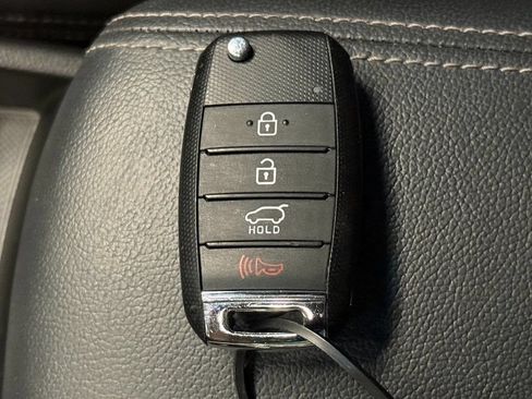 Used 2020 Kia Sportage LX AWD/4WD image 17