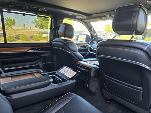 Used 2024 Jeep Grand Wagoneer L Series III image 46