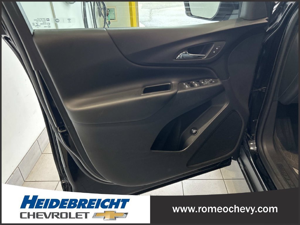 Certified 2023 Chevrolet Equinox LT AWD/4WD image 10