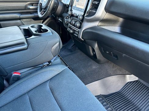 Used 2025 RAM 1500 Warlock AWD/4WD image 16