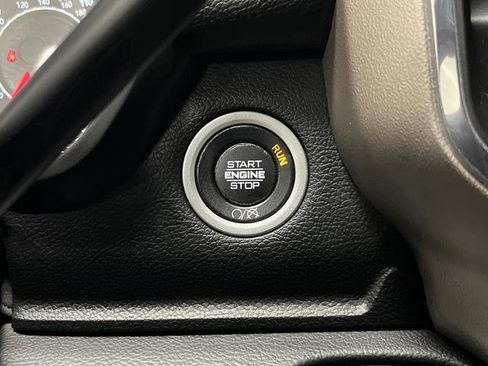 Used 2019 RAM 2500 Laramie image 22