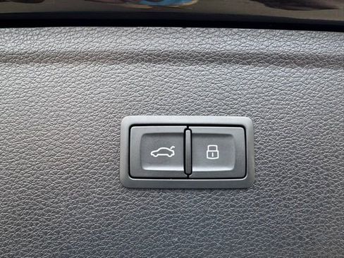 Certified 2023 Audi Q5 2.0T Premium w/ Convenience Package image 10