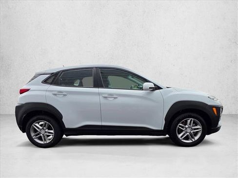 Used 2018 Hyundai Kona SE FWD image 4