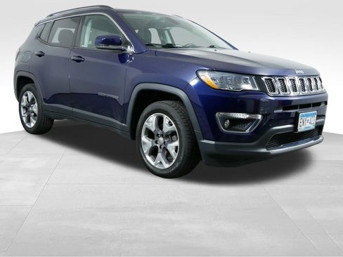 Used 2019 Jeep Compass Limited AWD/4WD image 2