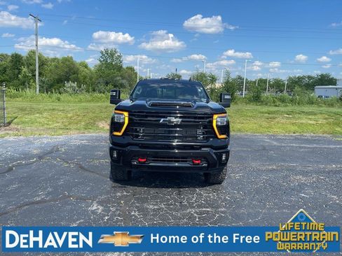 Used 2026 Chevrolet Silverado 2500 LTZ w/ Trail Boss Package AWD/4WD image 9