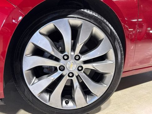 Used 2016 Chevrolet Malibu Premier w/ Driver Confidence Package FWD image 2