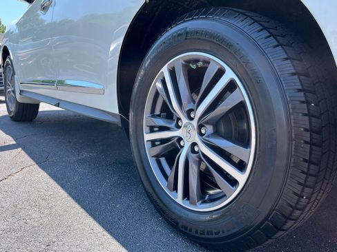 Used 2019 INFINITI QX60 Luxe w/ Essential Package FWD image 10