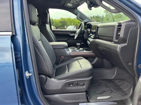 Used 2024 GMC Sierra 1500 SLT w/ SLT Premium Plus Package AWD/4WD image 23