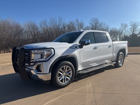 Used 2021 GMC Sierra 1500 SLT image 1