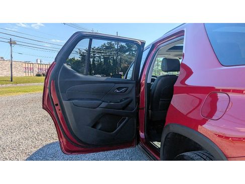 Used 2019 Chevrolet Traverse RS image 10