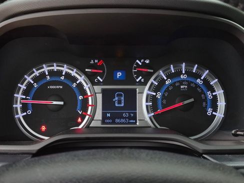 Used 2016 Toyota 4Runner Limited image 10