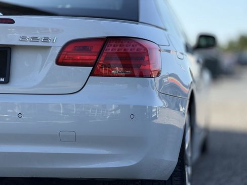 Used 2013 BMW 328i Convertible image 11