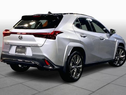 Certified 2025 Lexus UX 300h F SPORT Handling image 13