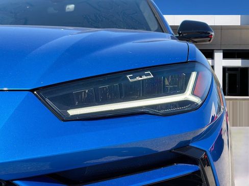 Used 2022 Lamborghini Urus image 12
