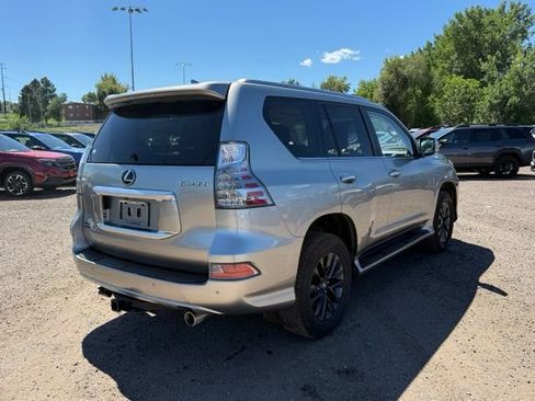 Used 2021 Lexus GX 460 Premium w/ Premium Package AWD/4WD image 6