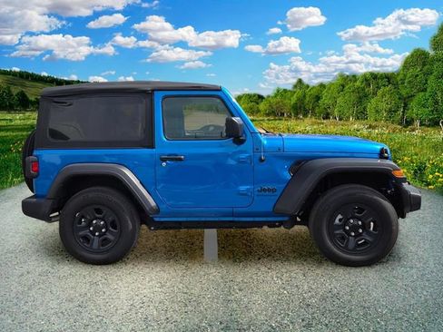 Used 2023 Jeep Wrangler Sport AWD/4WD image 7